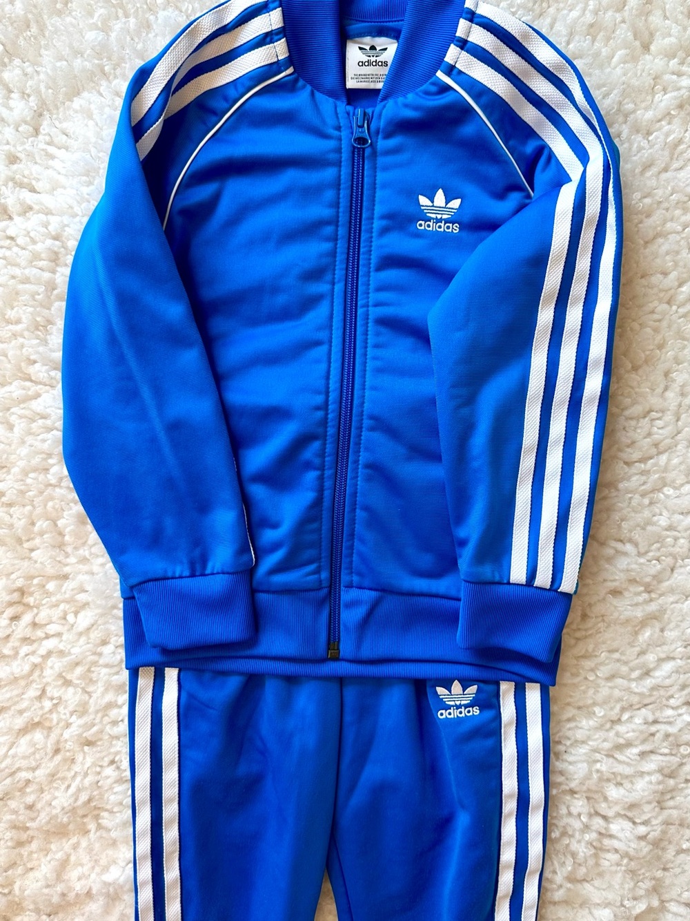 Official adidas Kids Bright Blue Bottoms/ Carbon blue/Size 6/